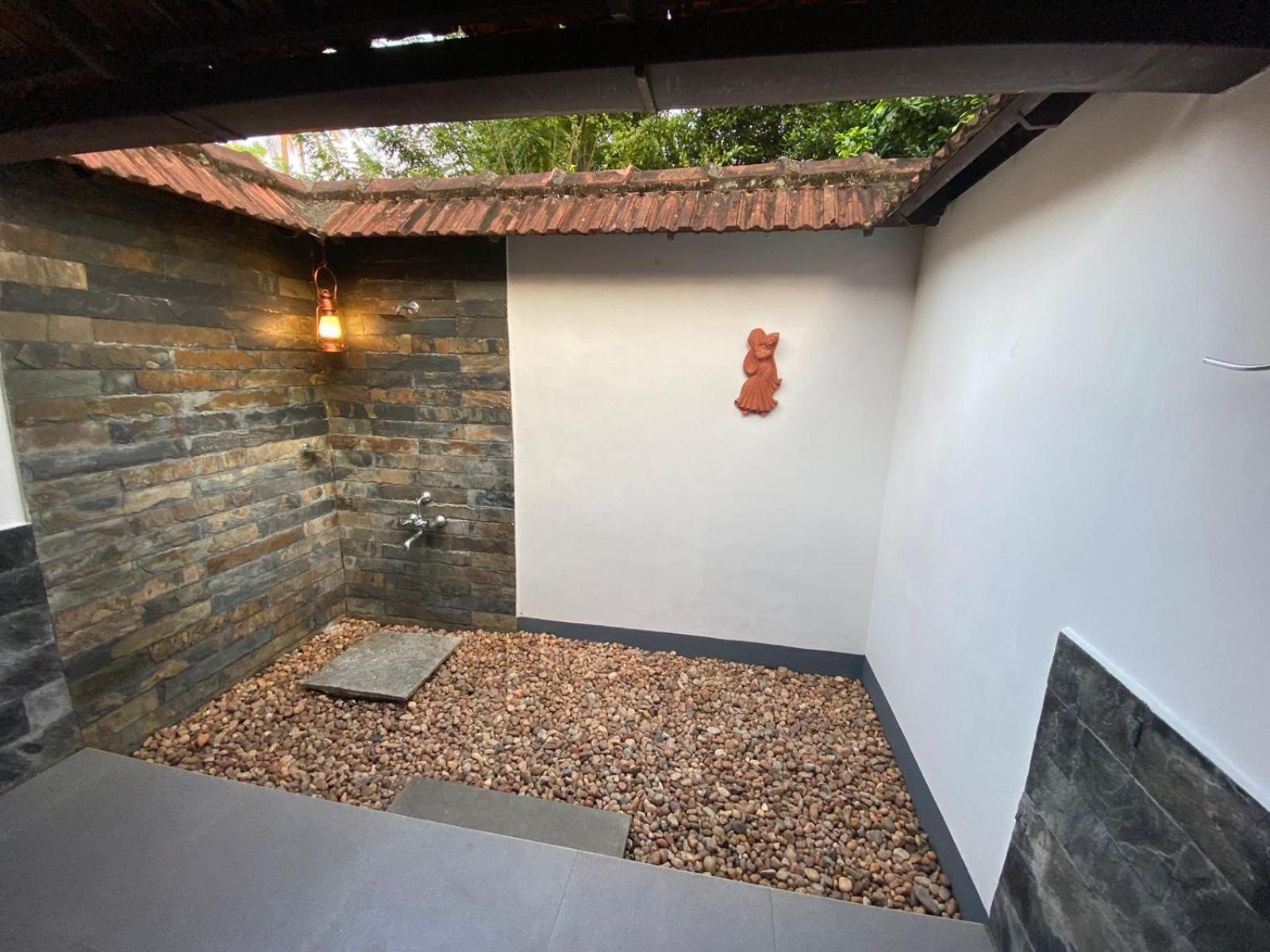Palmdale Heritage Champakulam Exterior photo