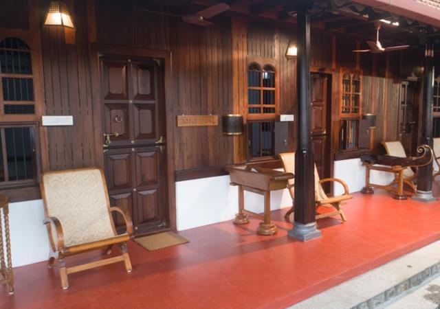 Palmdale Heritage Champakulam Exterior photo
